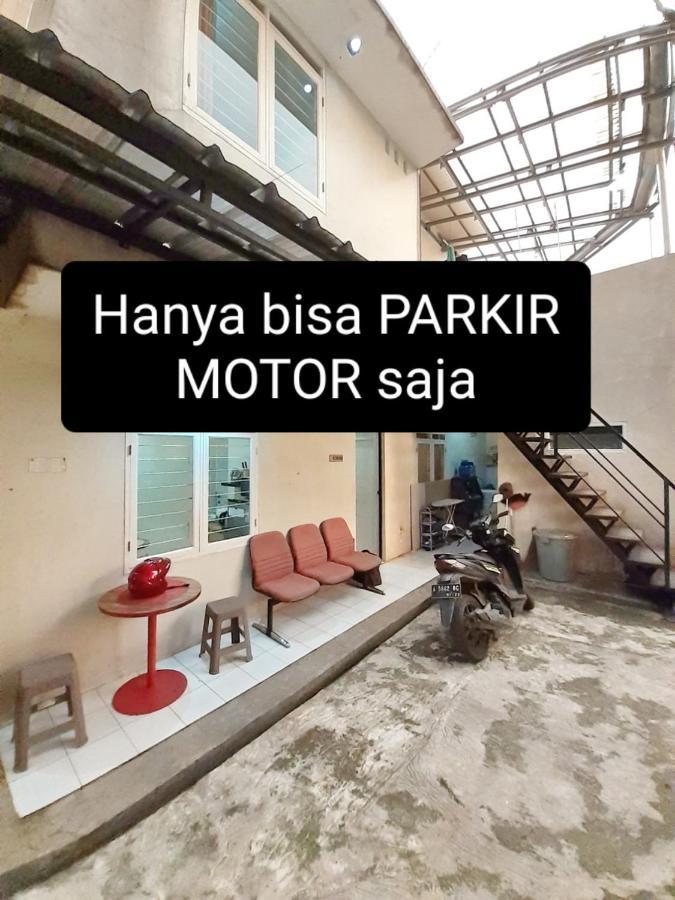 מלון Kost Carmelia Syariah Baranangsiang בוגור מראה חיצוני תמונה